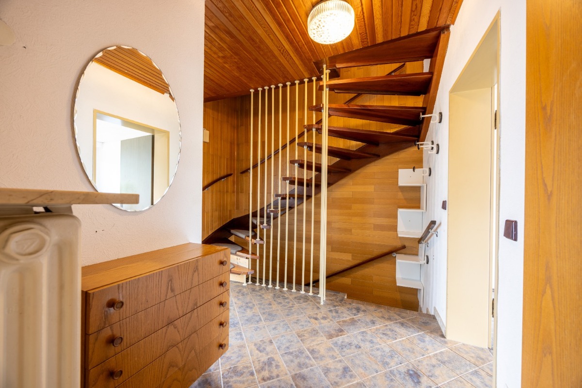 Treppe zum OG