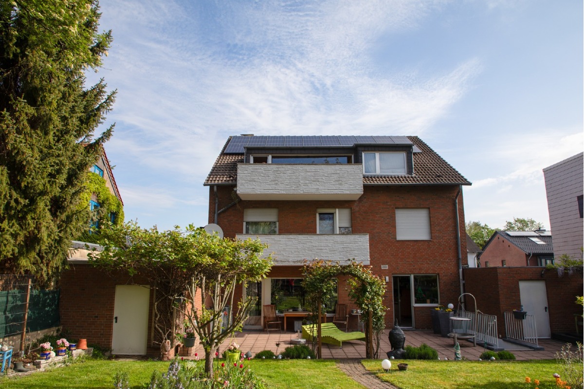 Hausansicht Rückansicht
